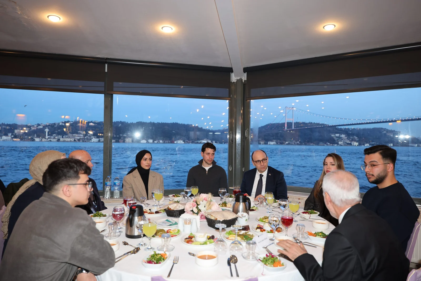 İÜC Geliştirme Vakfı Olarak Öğrencilerimizle İftar Yemeğinde Buluştuk