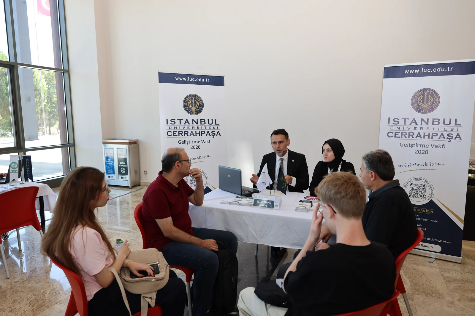 İstanbul Üniversitesi-Cerrahpaşa Tercih ve Tanıtım Günlerinde Yerimizi Aldık