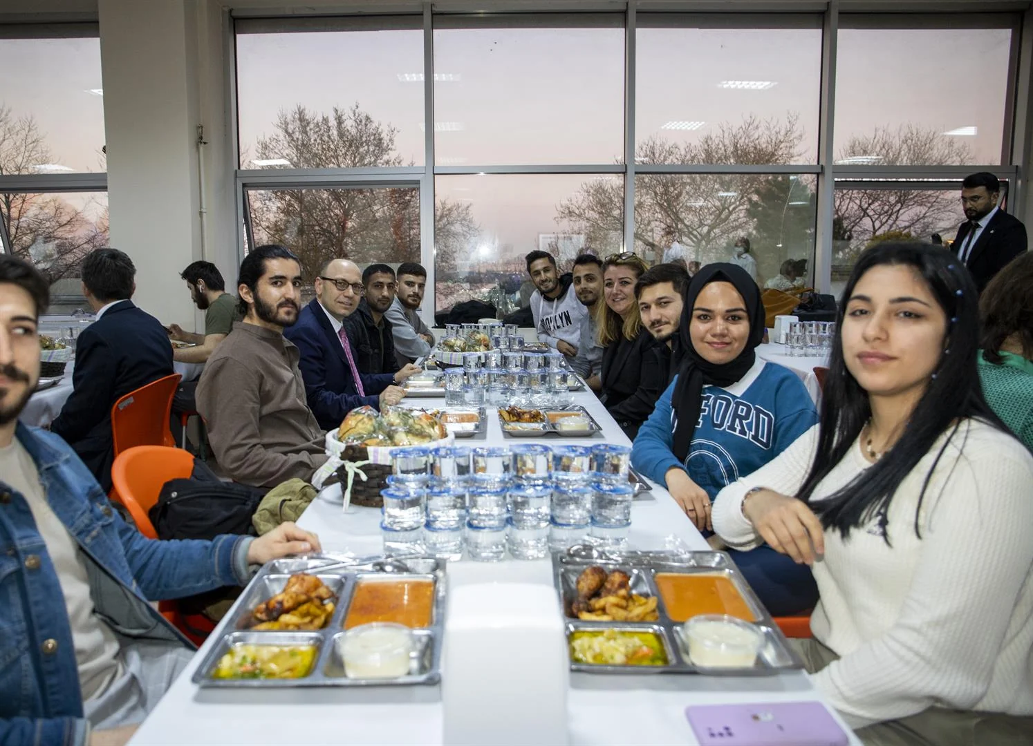 Vakfımız Tarafından İstanbul Üniversitesi-Cerrahpaşa Yemekhanelerinde İftar Programı Düzenlendi