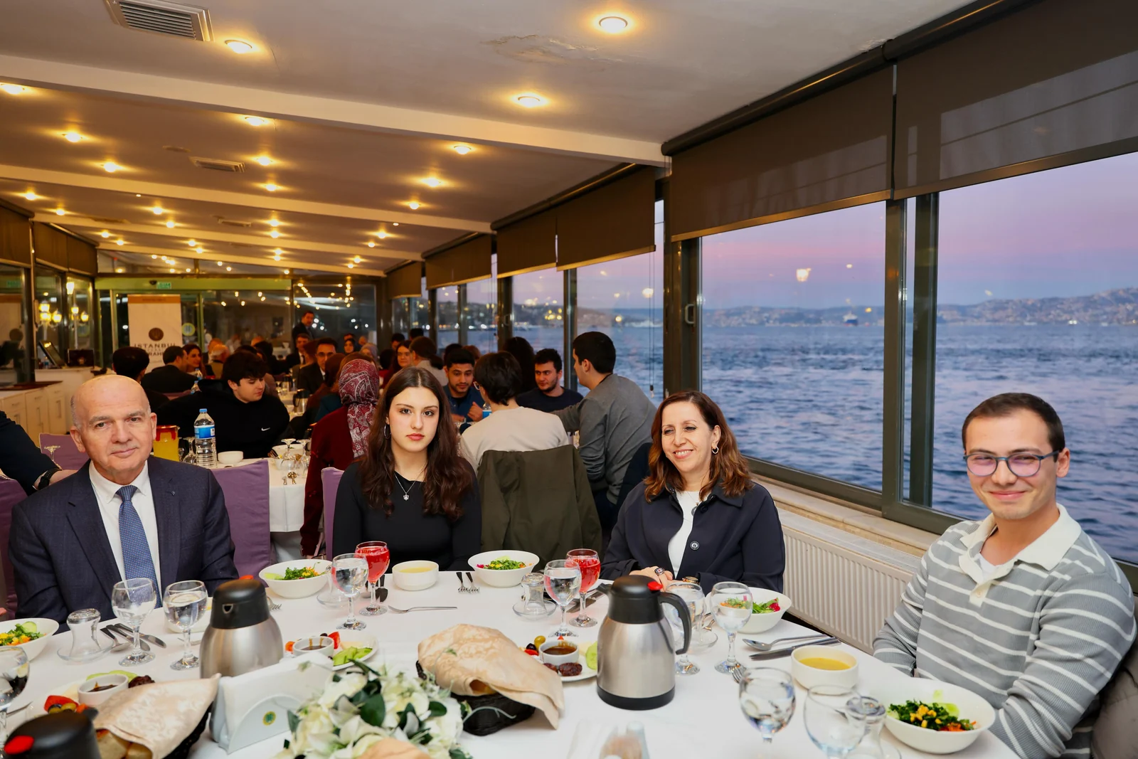 İÜC Geliştirme Vakfı Olarak Öğrencilerimizle İftar Yemeğinde Buluştuk