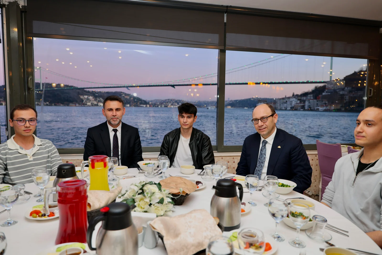 İÜC Geliştirme Vakfı Olarak Öğrencilerimizle İftar Yemeğinde Buluştuk